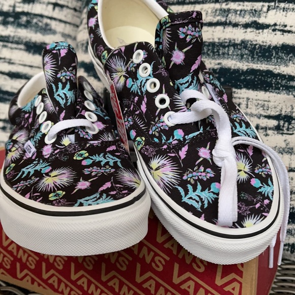 Vans Era Paradise Floral Black/True White WMNS - Picture 8 of 16